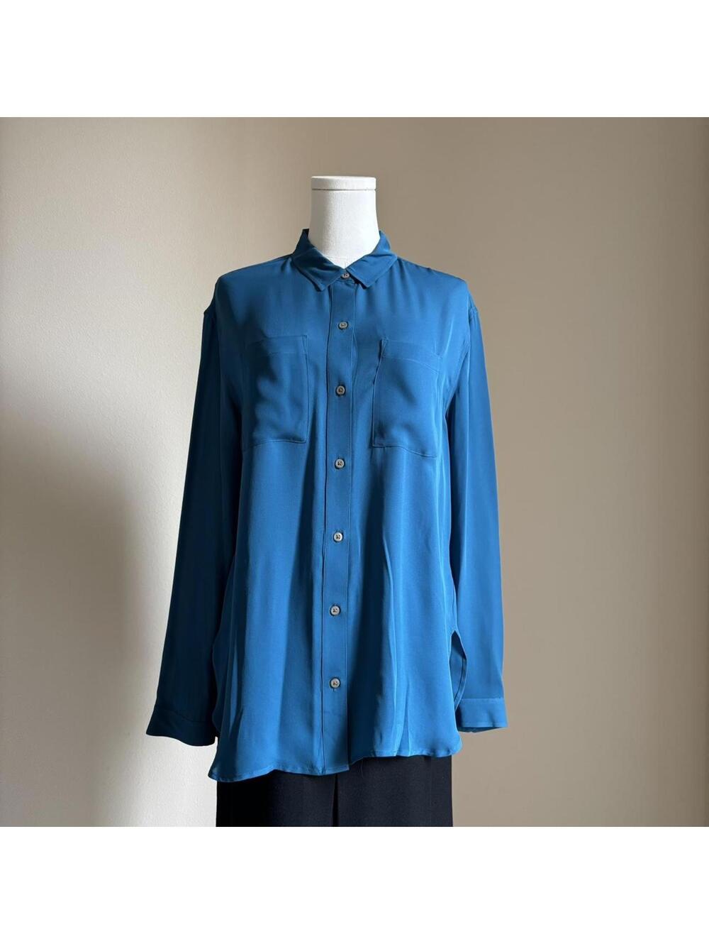 NWT pendleton blue silk button up blouse